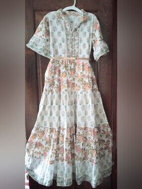 Sue Sartor 19in Bust Floral Tiered Maxi Dress